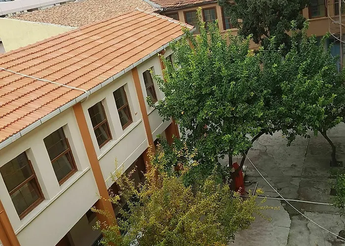 Tarihi Manisa Akhisar Oteli